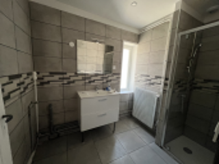  Appartement à louer 4 pièces 86 m²