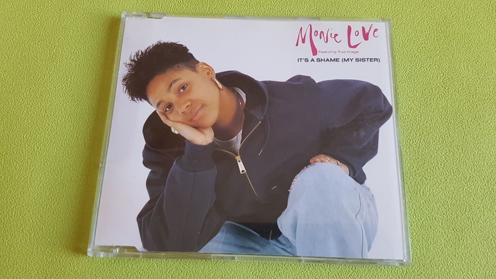 MONIE LOVE FEATURING TRUE IMAGE CD et vinyles