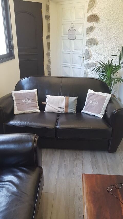 Lot de 2 canapés CLUB en cuir 2 places 240 Saleilles (66)