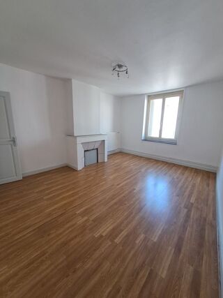  Appartement à louer 3 pièces 87 m²