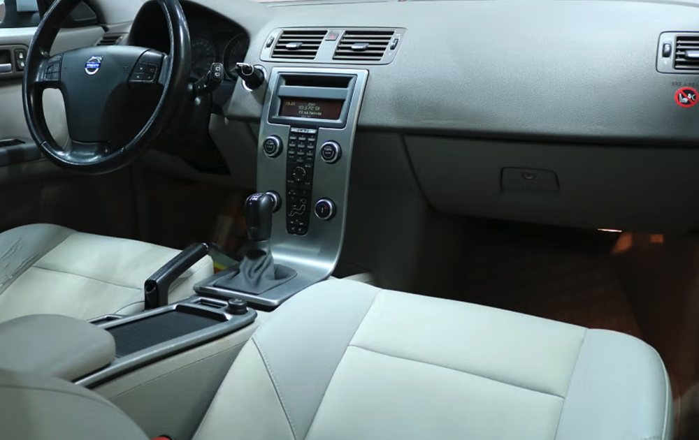 V50 1.8F MOMENTUM 125CV FLEXIFUEL 2009 occasion 31130 Balma