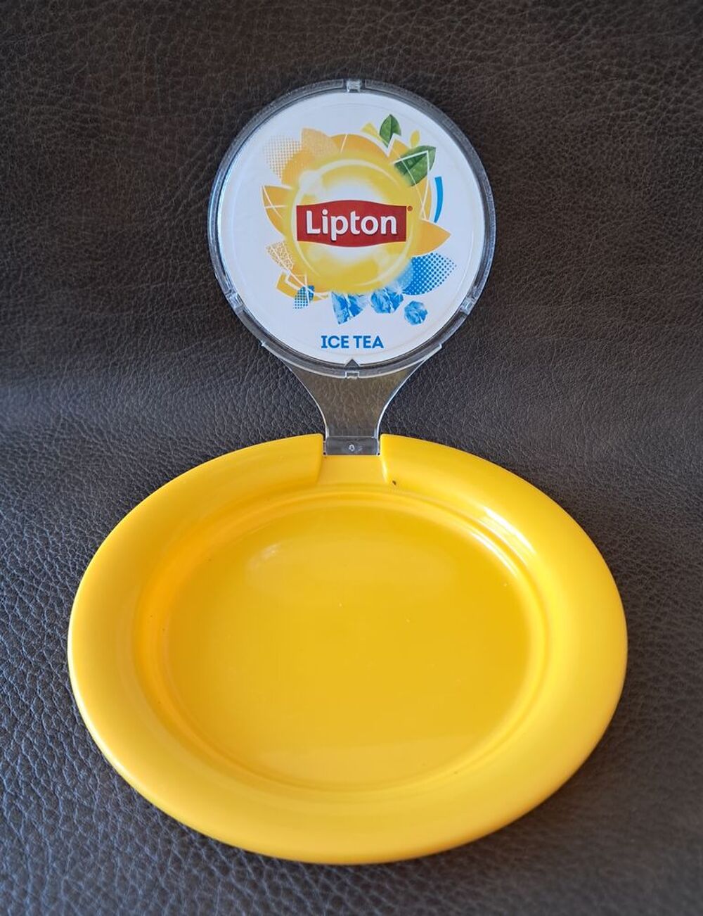 objet publicitaire ramasse monnaie de bar bistrot lipton 