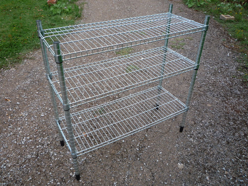 Etag&egrave;re m&eacute;tallique
Meubles
