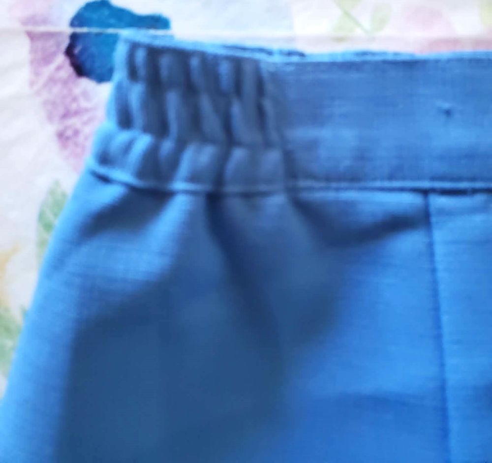 TAILLEUR FEMME BLEU (veste et jupe) T48 Vêtements