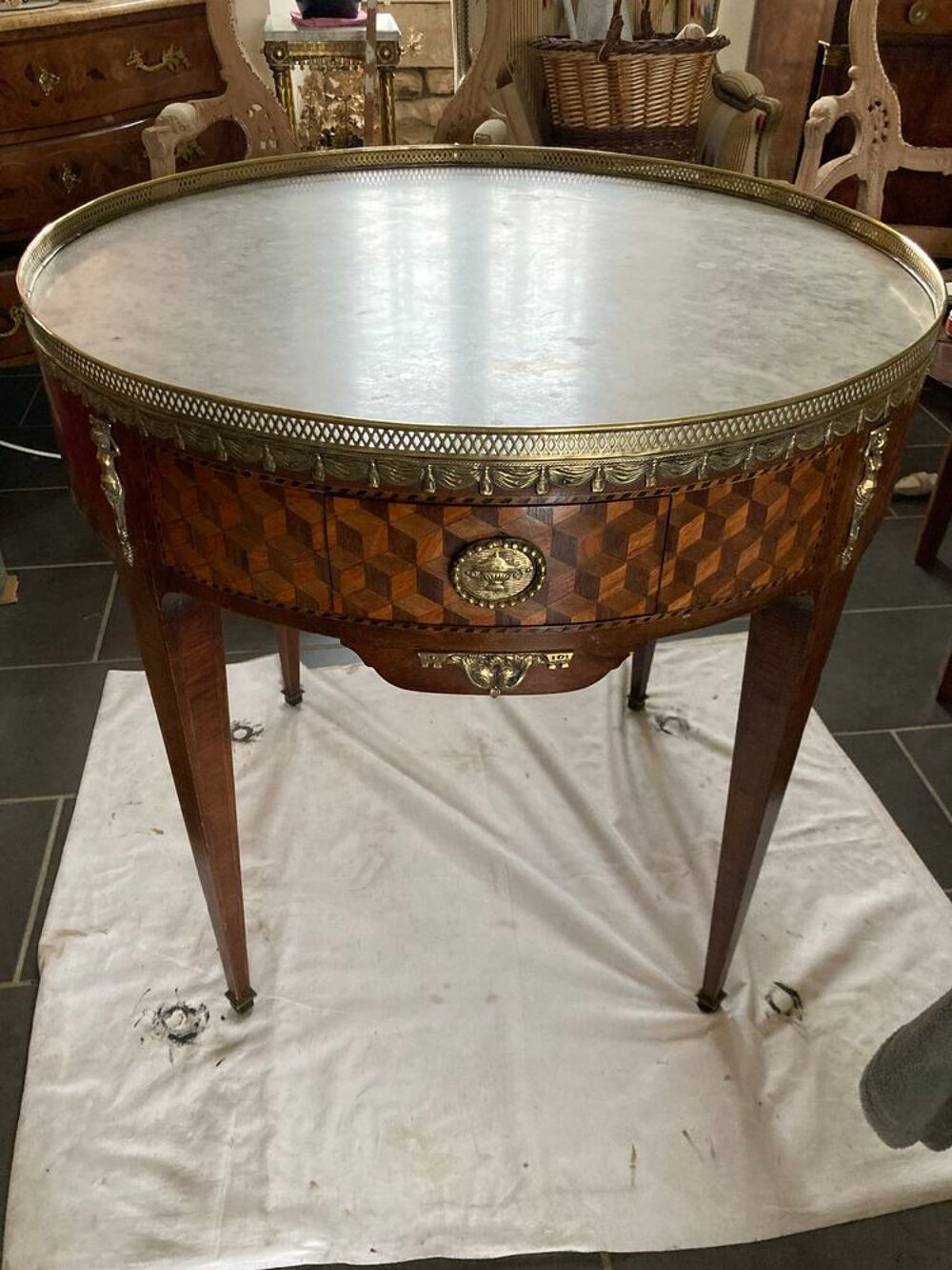 Table bouillotte Meubles