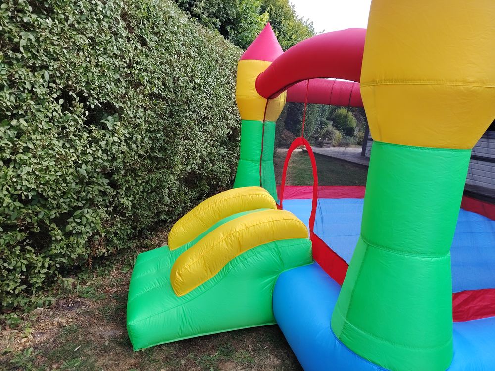 Ch&acirc;teau gonflable Jeux / jouets