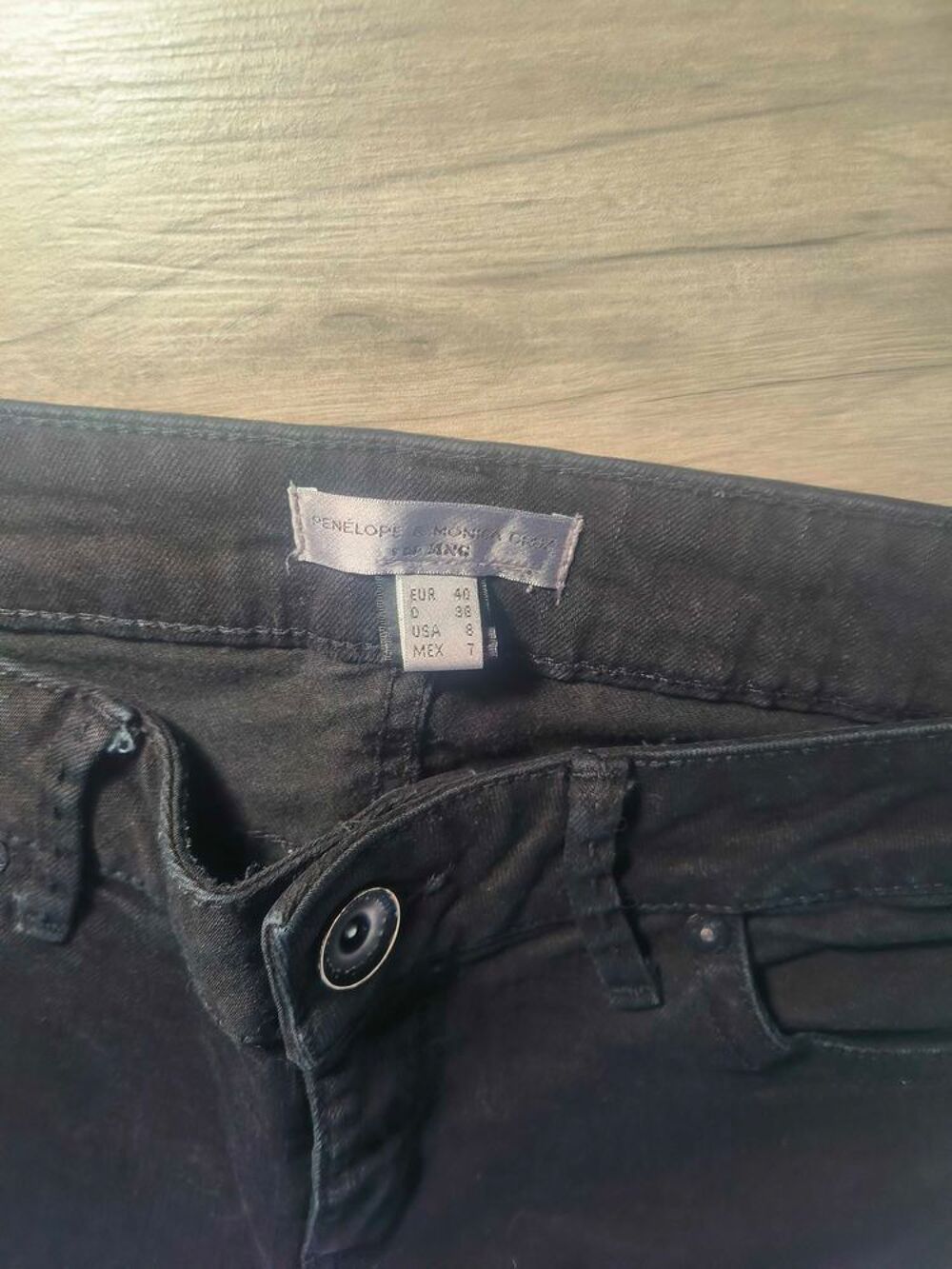 €‹Jean Noir Slim Zipp&eacute; aux Chevilles €" Pen&eacute;lope &amp; M&oacute;nica Cruz for MNG (Taille 40) Vêtements