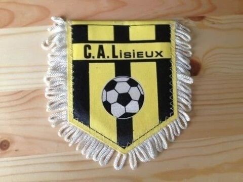 Fanion Football - CA Lisieux (France) 2 Dijon (21)