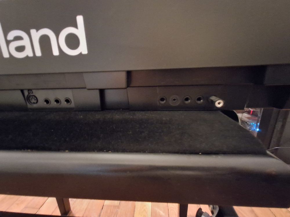 Clavier Roland RD88 avec stand pliable, pied de sc&egrave;ne, banc Instruments de musique