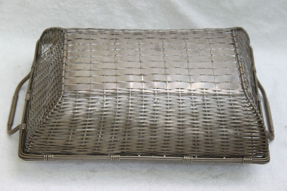 Panier corbeille avec anse en &eacute;tain tress&eacute; Décoration