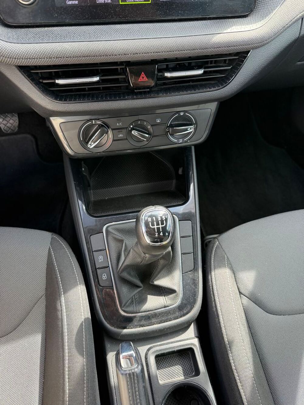 Fabia 1.0 TSI 95 ch BVM5 Ambition 2023 occasion 40100 Dax