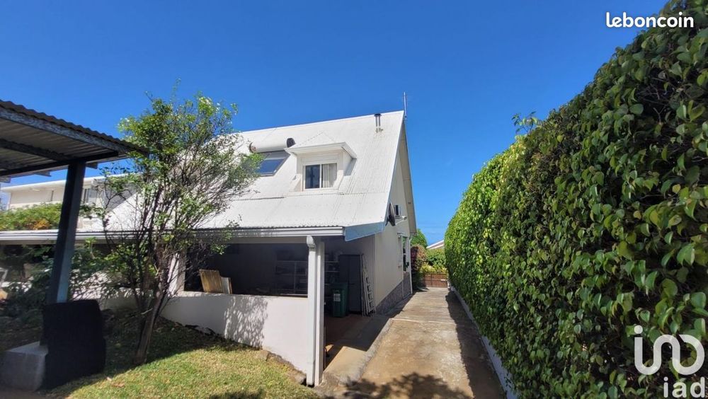 Vente Villa villa de 190m2 sur 715m2 de terrain, une piscine La réunion