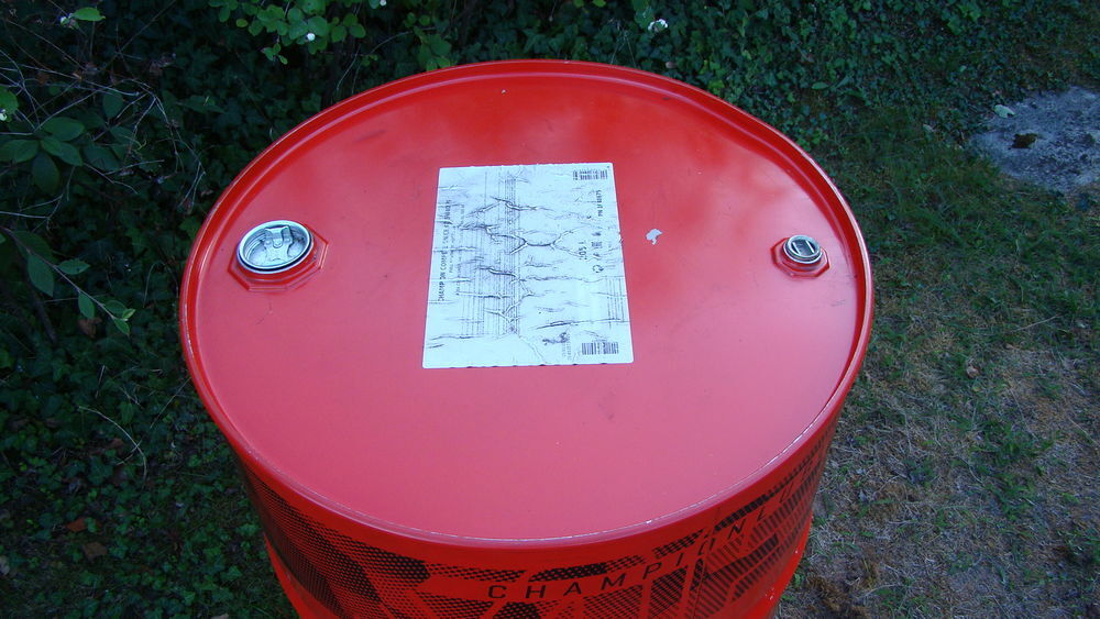 F&ucirc;t / bidon m&eacute;tallique Champion 205 litres
Bricolage