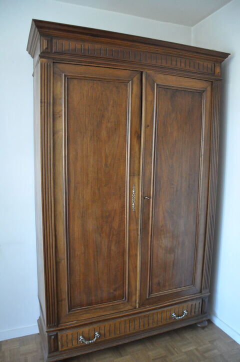 Armoire XIX en noyer 500 Lyon 5 (69)