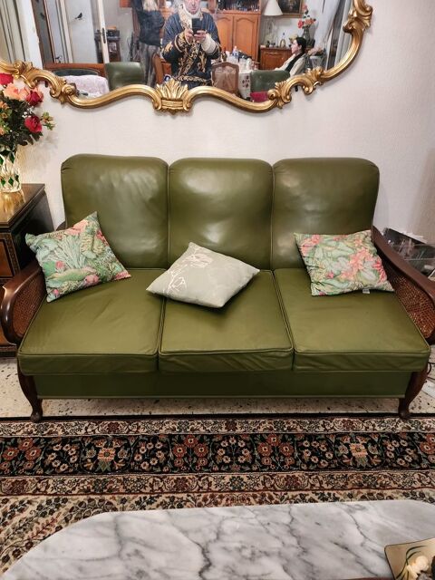 Canap cuir plus 4 fauteuils 100 Le Pradet (83)