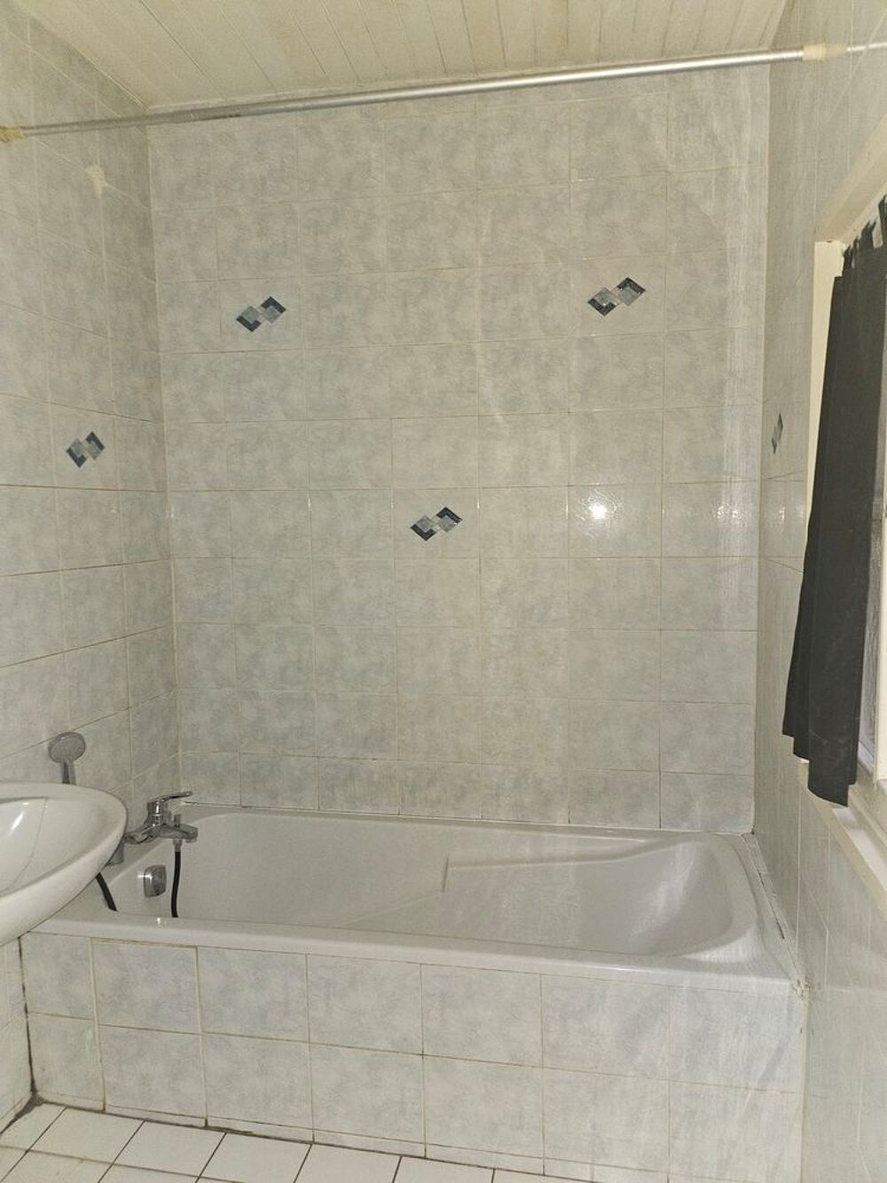 Vente Appartement A vendre grand 2 pièces quartier des Halles Laissac Montpellier