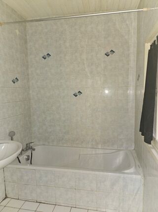 Vente Appartement A vendre grand 2 pièces quartier des Halles Laissac Montpellier