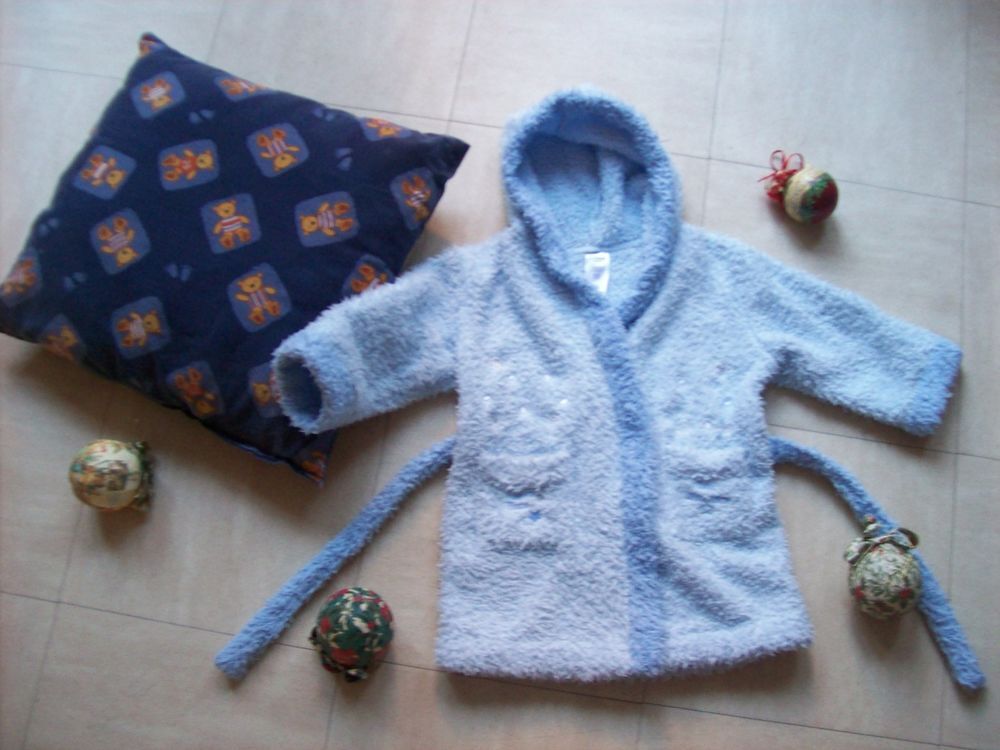 peignoir,taie,coussin- 9-12 m - zoe Puériculture