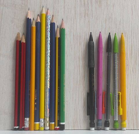 Crayons  papier et critriums (1 euro 5 au choix) 1 Metz (57)