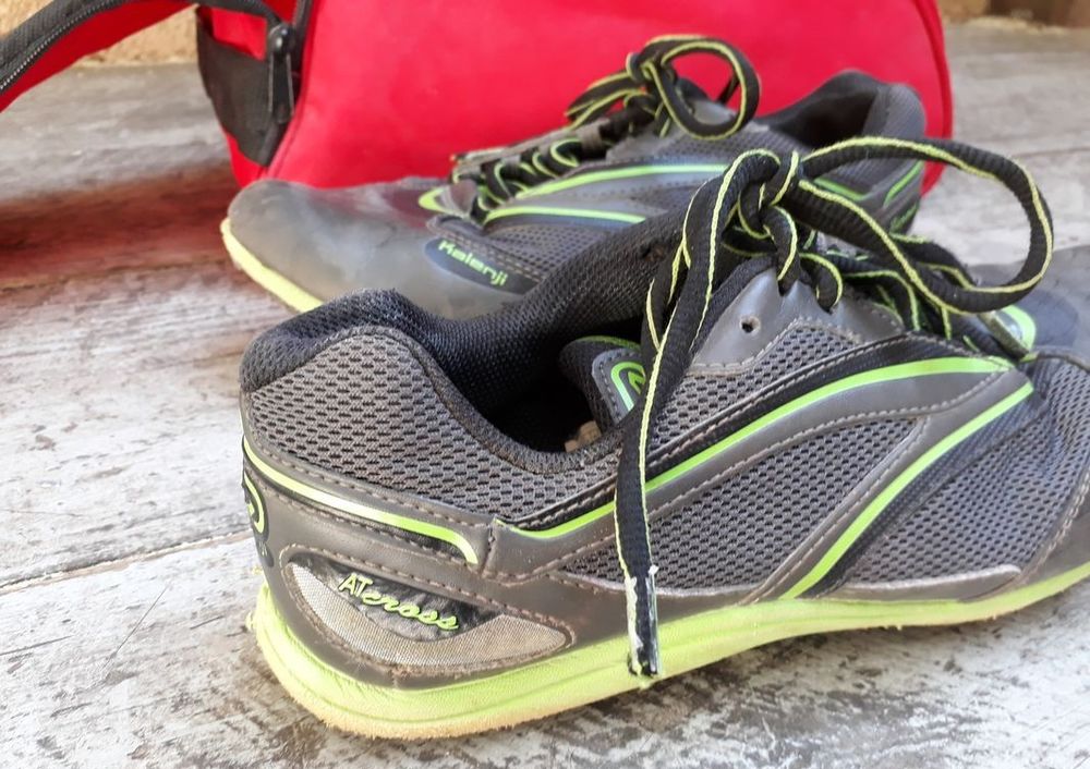 Chaussures pointes pour athl&eacute;tisme taille 41 kalenji ATcross Sports