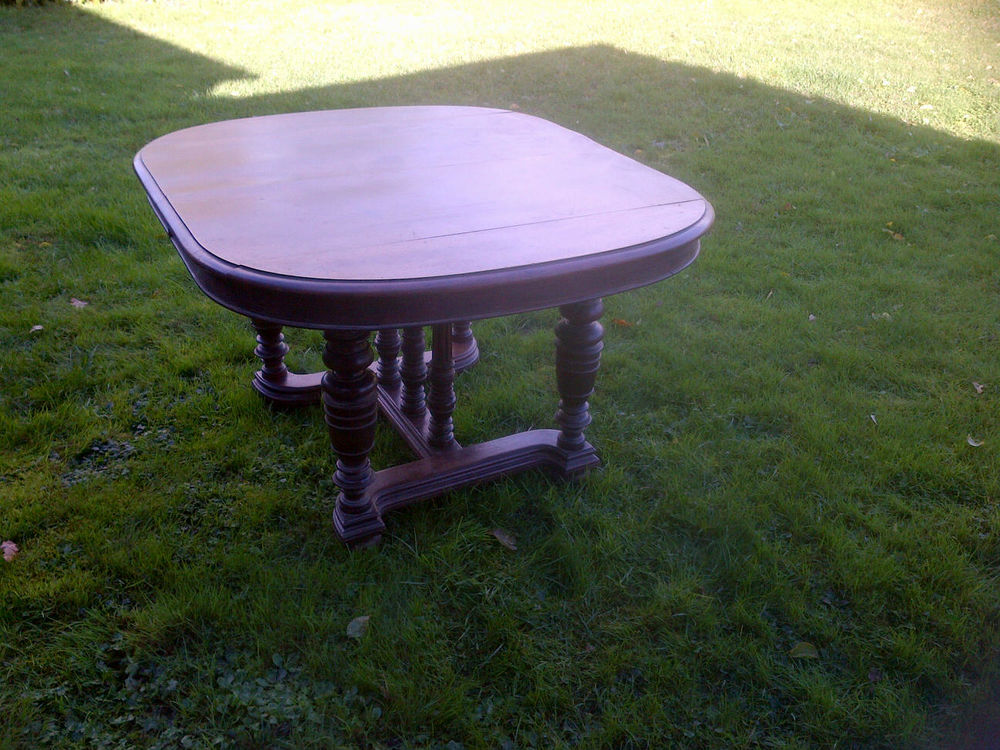 TABLE HENRI 2 Meubles