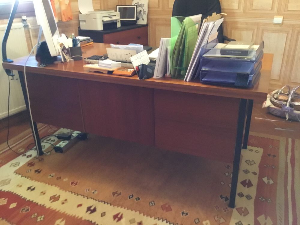 Bureau H&ecirc;tre Meubles