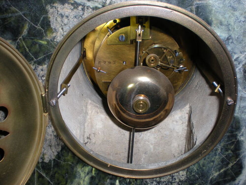 pendule en marbre vein&eacute; vert napol&eacute;on III de 1800/1900 