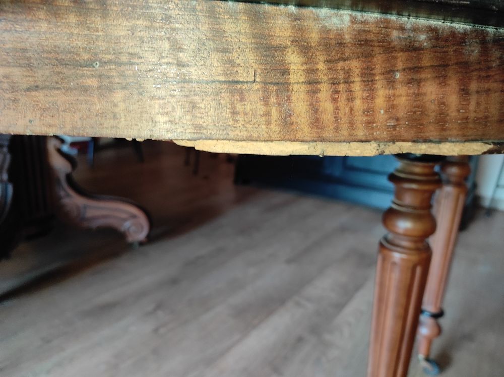 Table ovale Meubles