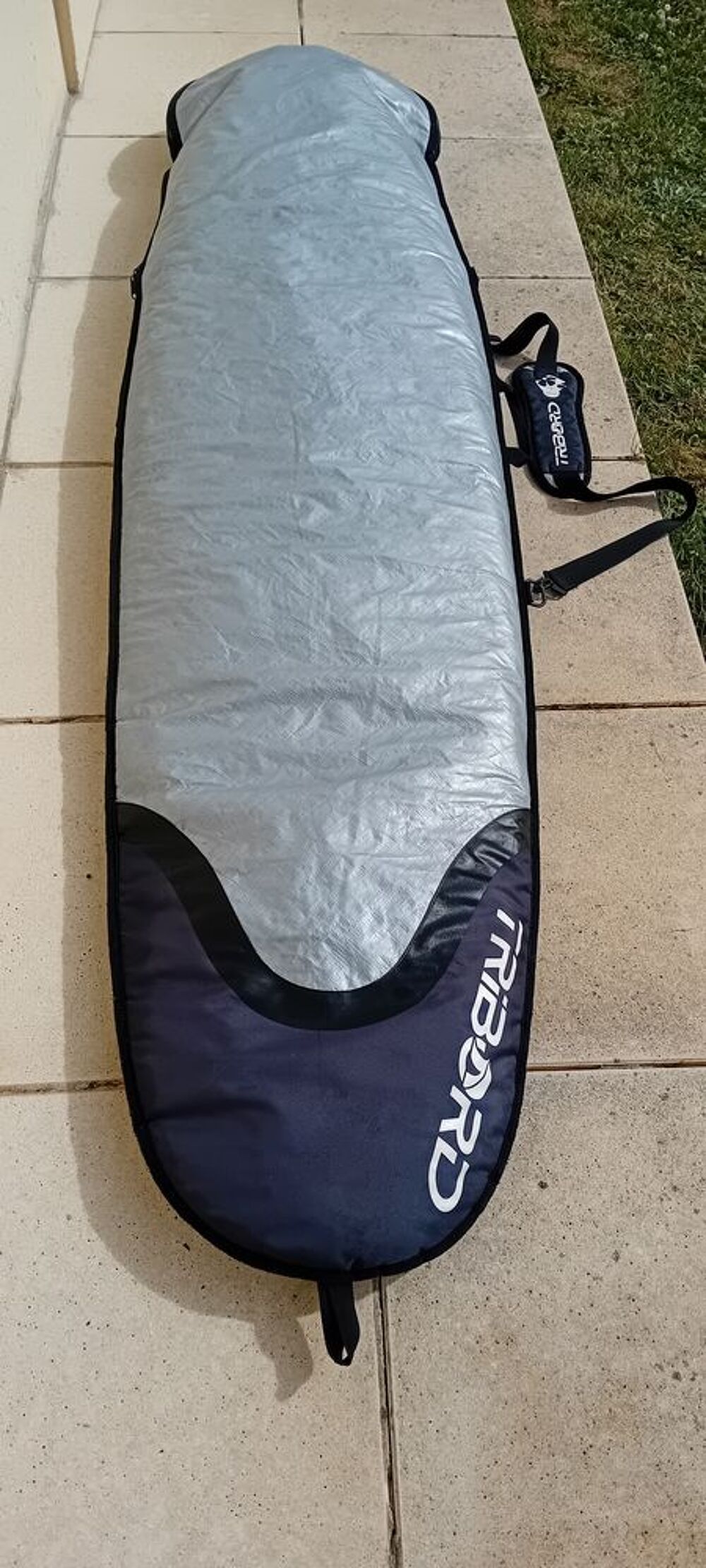 Surf, housse, combi, petites planches de plage Sports