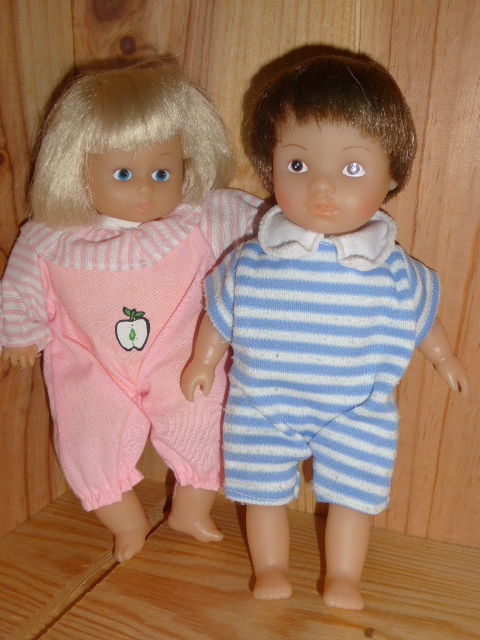 Lot de 2 mini poup�es gar�on et fille 10 Rueil-Malmaison (92)