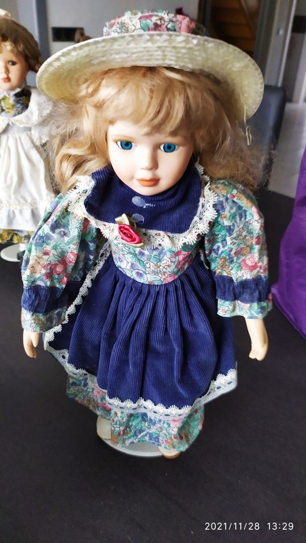 poup&eacute;e en porcelaine : au choix l 