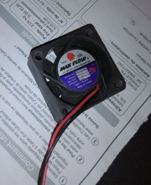 VENTILATEUR 12V 40 X 40 X 15MM 2 FILS COSSE 6 Lampertheim (67)