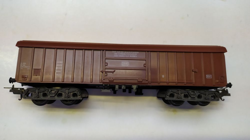 Train &eacute;lectrique : wagon tombereau avec couvercle LIMA Jeux / jouets