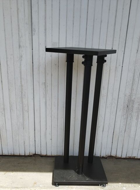 2 supports moniteur studio ou enceintes Noyant-de-Touraine (37)