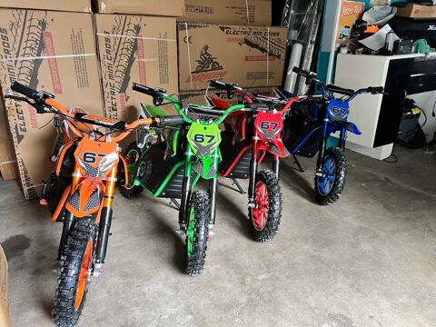 Moto électrique pour enfants 1000w avec 3 vitesse réglable 550 Les Sables-d'Olonne (85)