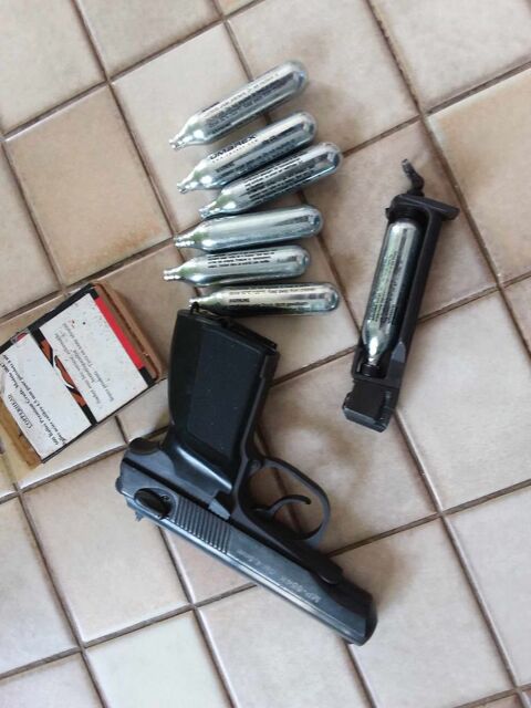 Pistolet Makarov MP 654 K billes acier  4,5 mm co2 60 Spycker (59)