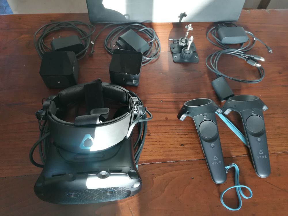 Casque VR VIVE Cosmos Elite Consoles et jeux vidéos