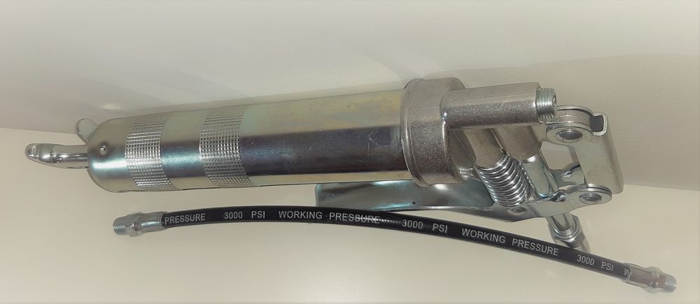 Pistolet &agrave; graisse capacit&eacute; 85 gr Bricolage