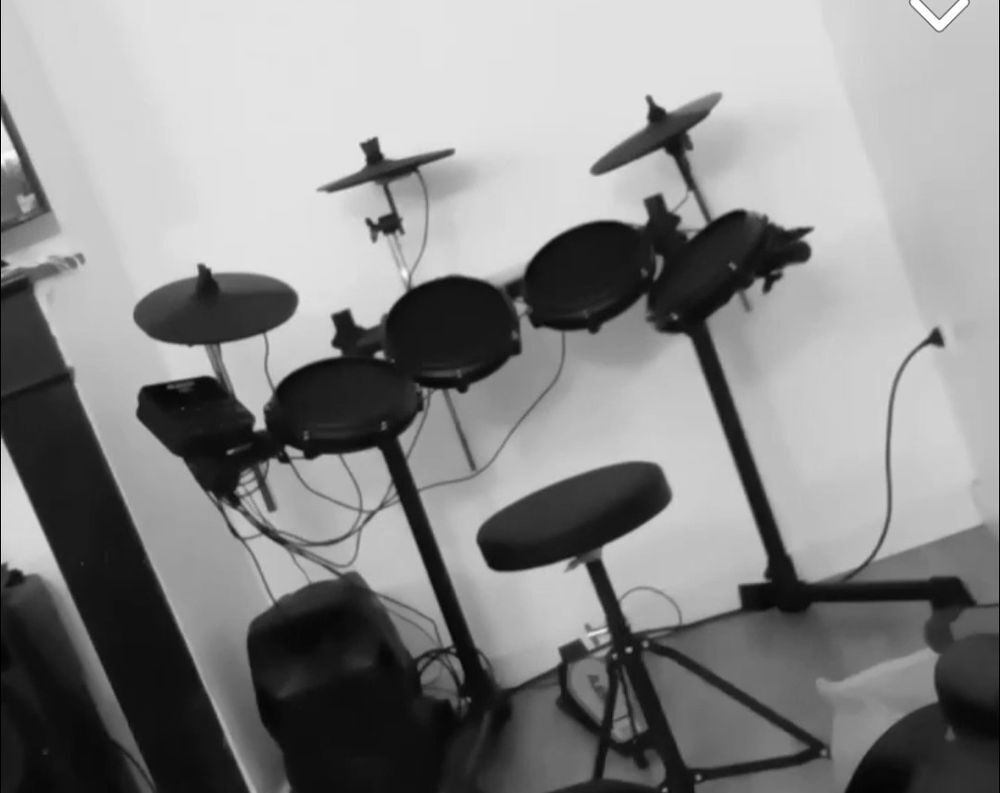 Batterie &eacute;lectronique Alesis turbo mesh kit Instruments de musique
