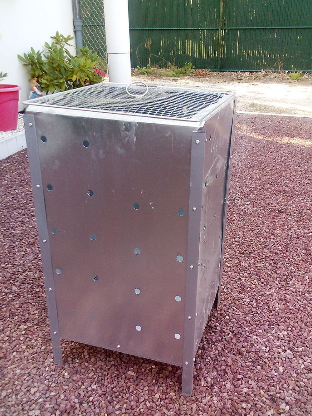 incin&eacute;rateur de jardin Jardin