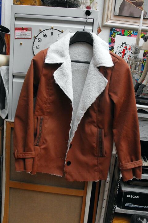 Veste polaire femme T40
Paris 15 (75)