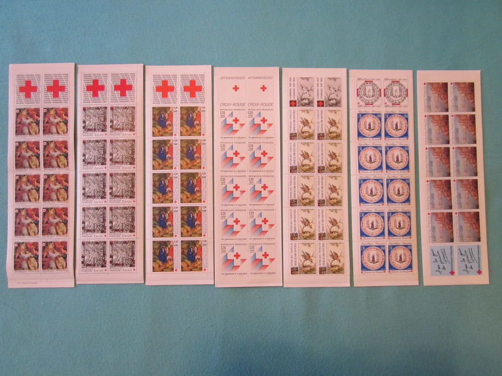 stock de timbres neufs et lettres 