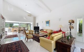  Villa à vendre 5 pièces 184 m²