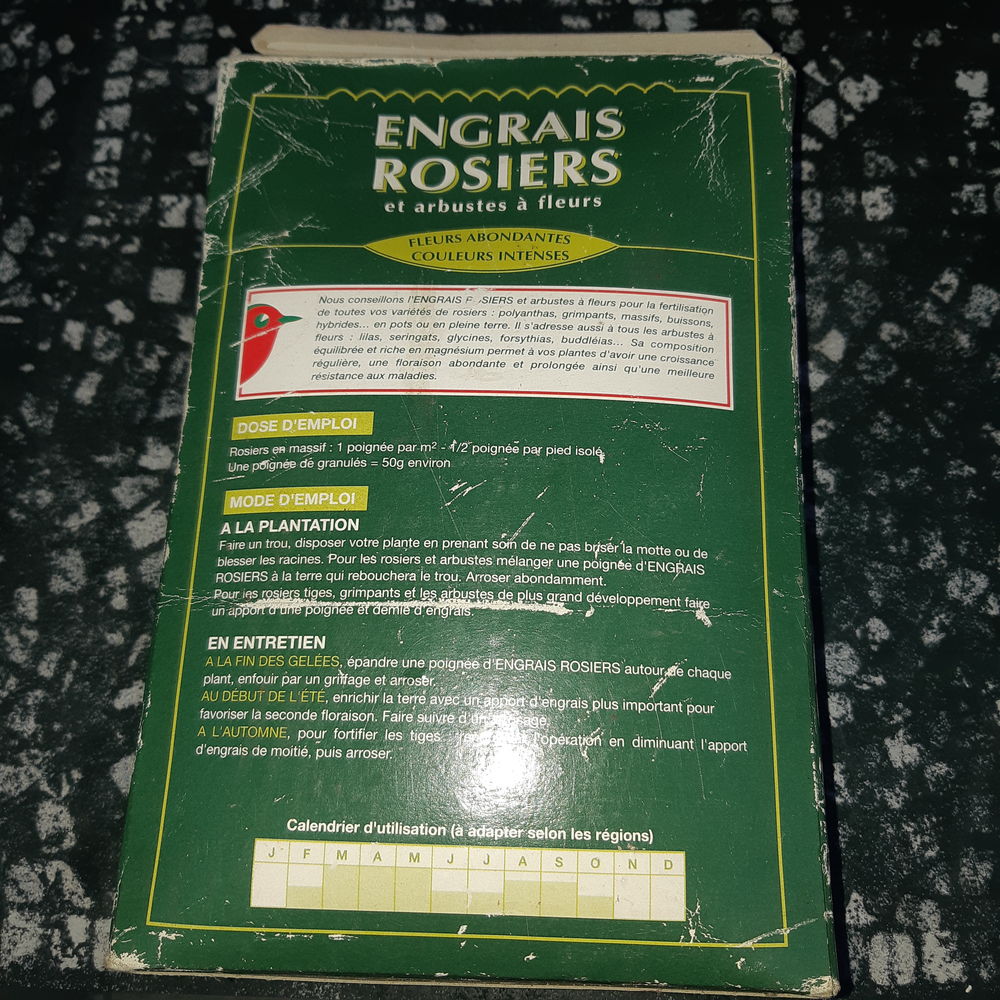 Engrais rosiers et arbustes &agrave; fleurs Jardin