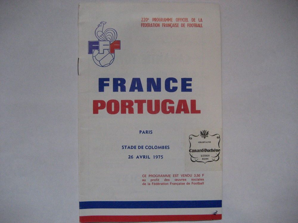Programme Officiel F F FOOTBALL n&deg; 220 - 1975 