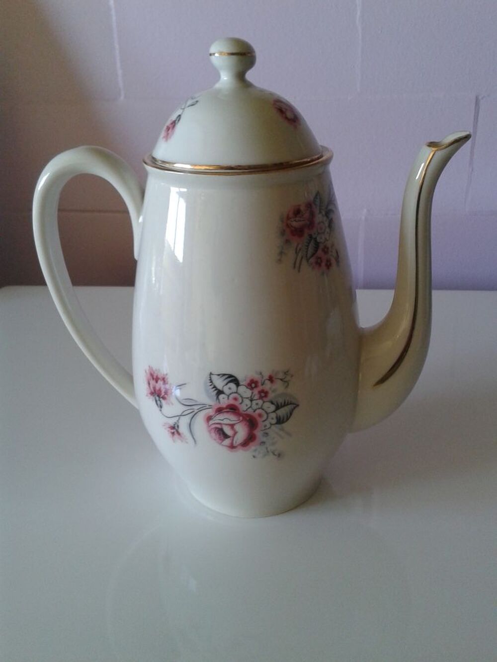 Cafeti&egrave;re ancienne en porcelaine art d&eacute;co Cuisine
