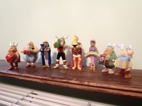 Kinder : 2009 : Astérix  : série complète 12 Limoges (87)