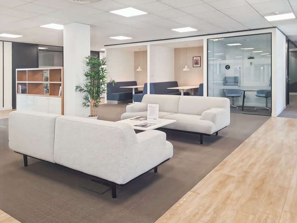   Abonnement coworking avec accès libre aux postes chez Paris, WOJO Champs Elysées 
