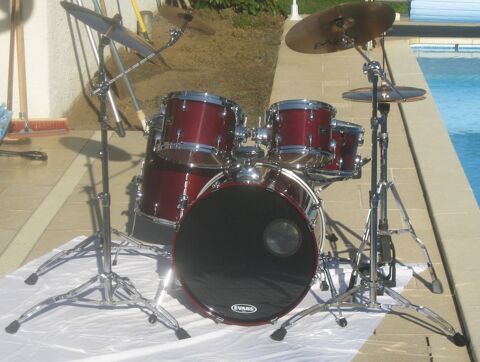 Batterie GRETSCH rouge 1000 Foucherans (39)