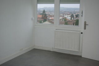  Appartement � louer 3 pi�ces 84 m�